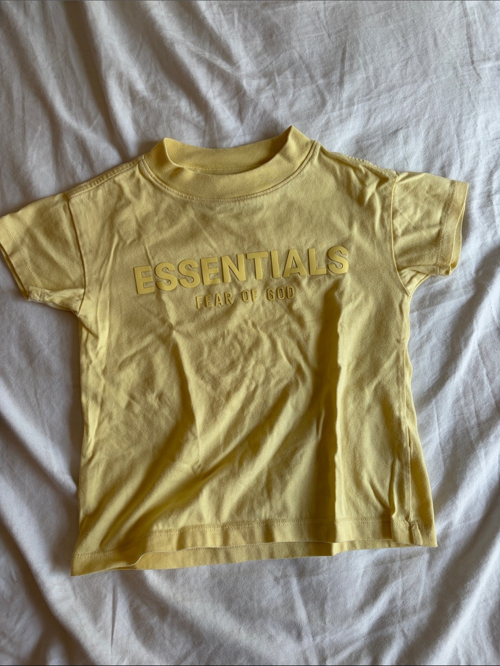Fear of God Yellow ESSENTIALS Raised Logo Tee - Kids
